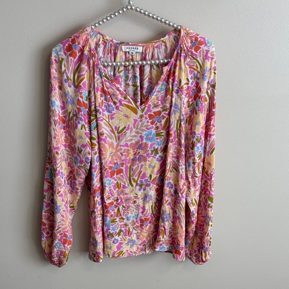 Andree Multicolor Pink Floral V-Neck Blouse size medium